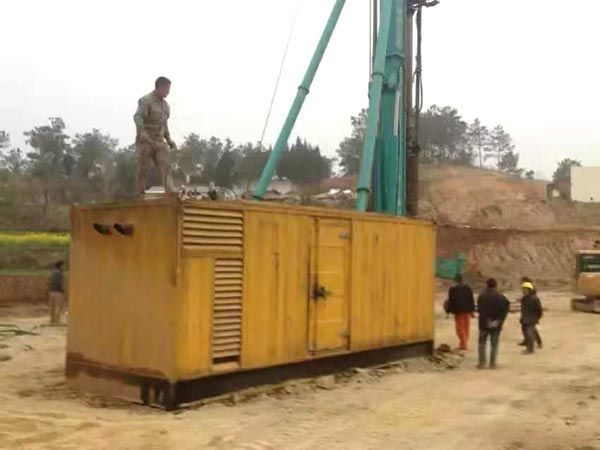 包河如何判断水冷式机油散热器密封件是否需要更换？